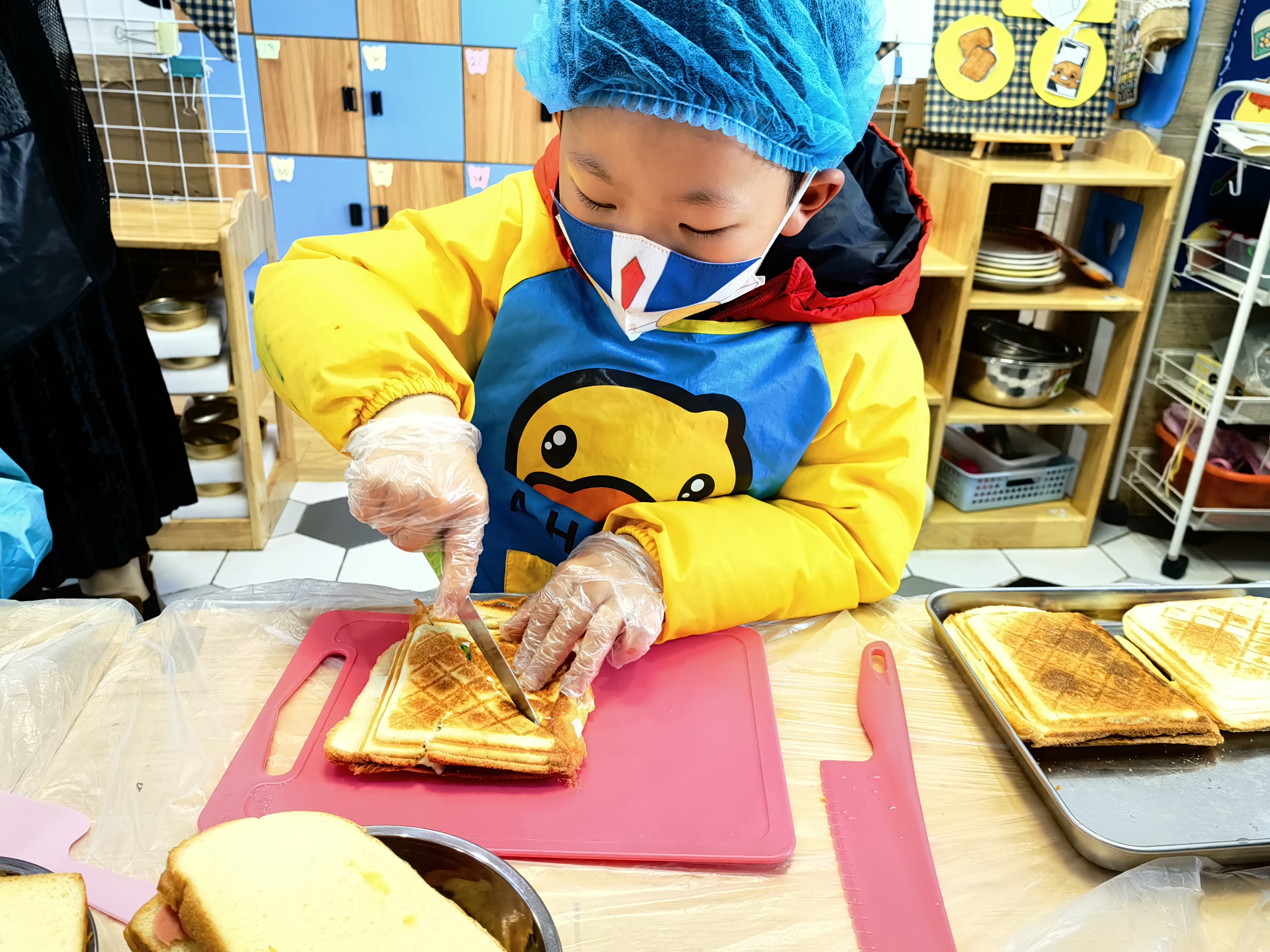 5e0ac734f3714cdbb62ad59107c6ecec.jpg